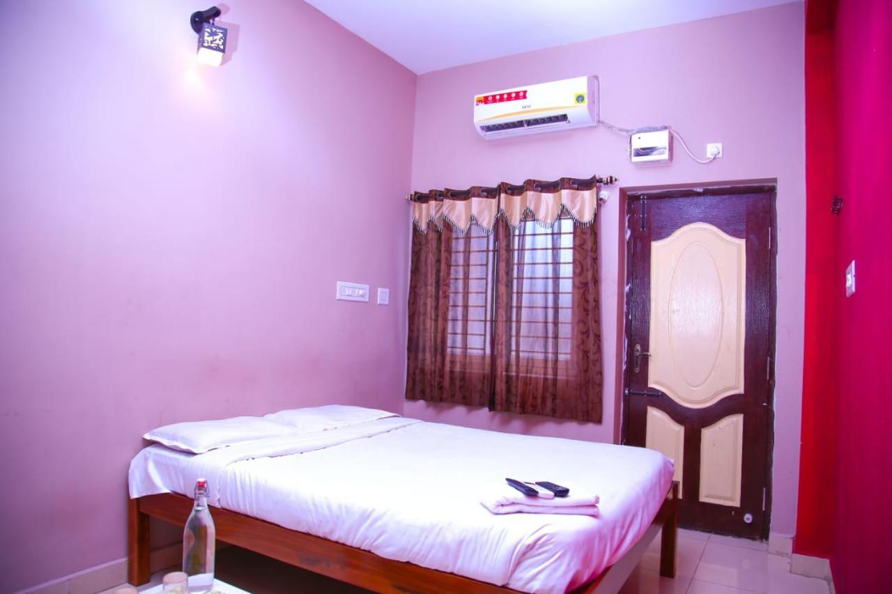 ‌‌Florence Guest House Pondicherry Exterior photo